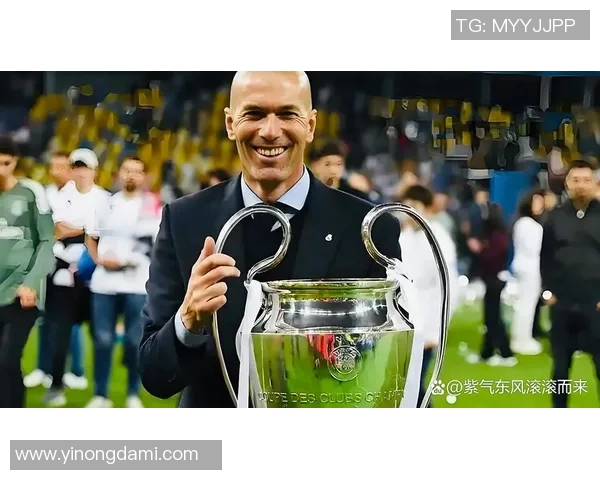 足球天才侯哥崛起之路:从街头少年到全球瞩目球星的传奇故事