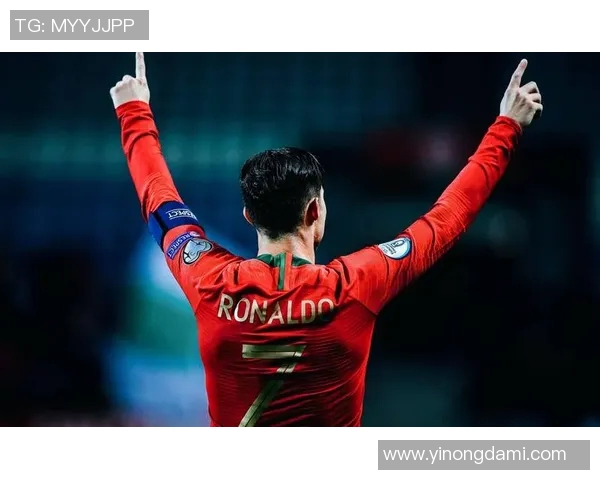 聚焦足球现役十大球星二号人物 揭秘他的技战术特点与影响力 聚焦足球现役十大球星二号人物 揭秘他的技战术特点与影响力